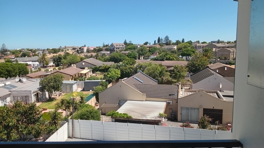 2 Bedroom Property for Sale in Table View Western Cape